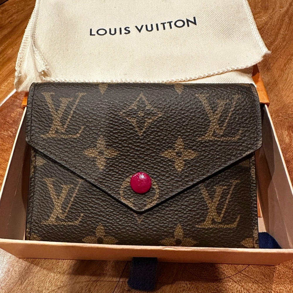 Louis Vuitton Victorine Wallet Fuchsia